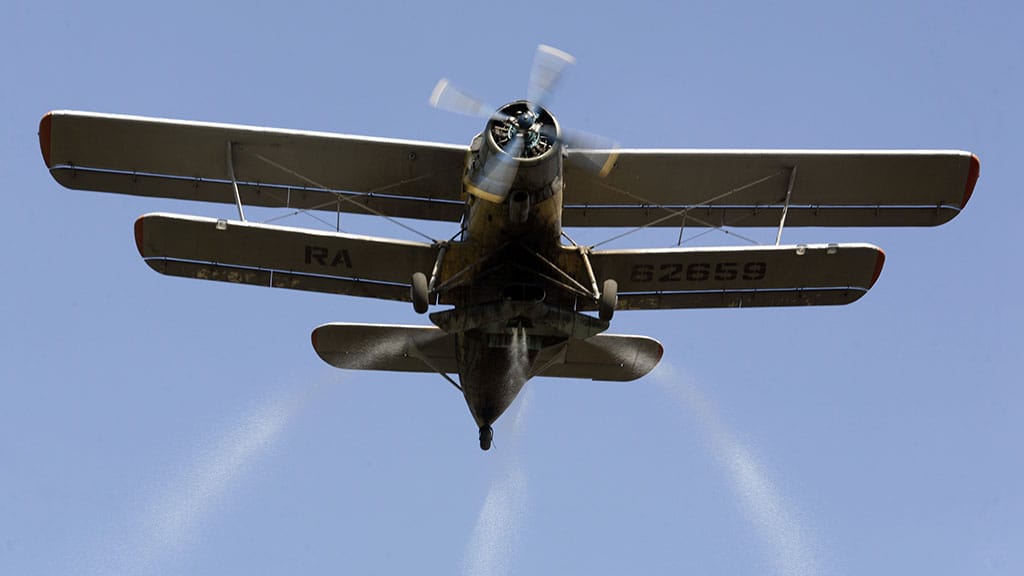 В Казахстане приостановили деятельность двух авиакомпаний