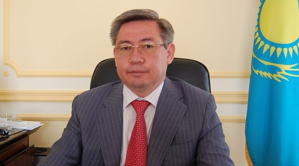Ерик Утембаев временно отстранен от должности посла Казахстана в Узбекистане