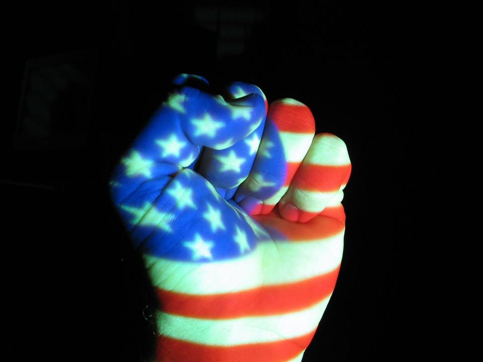 Беспредел в Белом доме: подрались два помощника Трампа