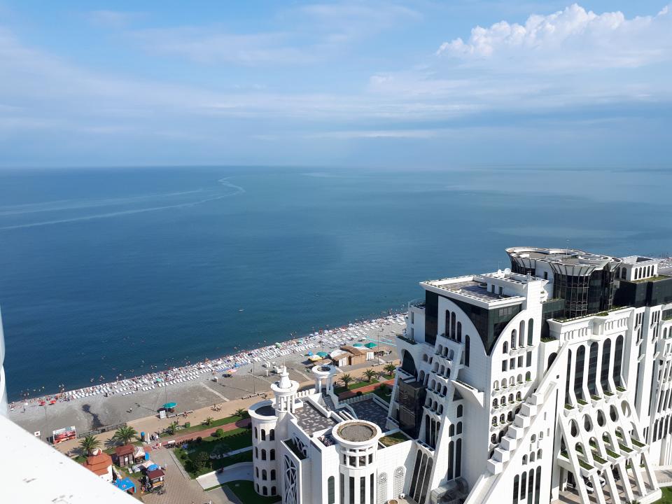Грузинская ORBI Group предлагает казахстанцам приобрести «домик у моря»