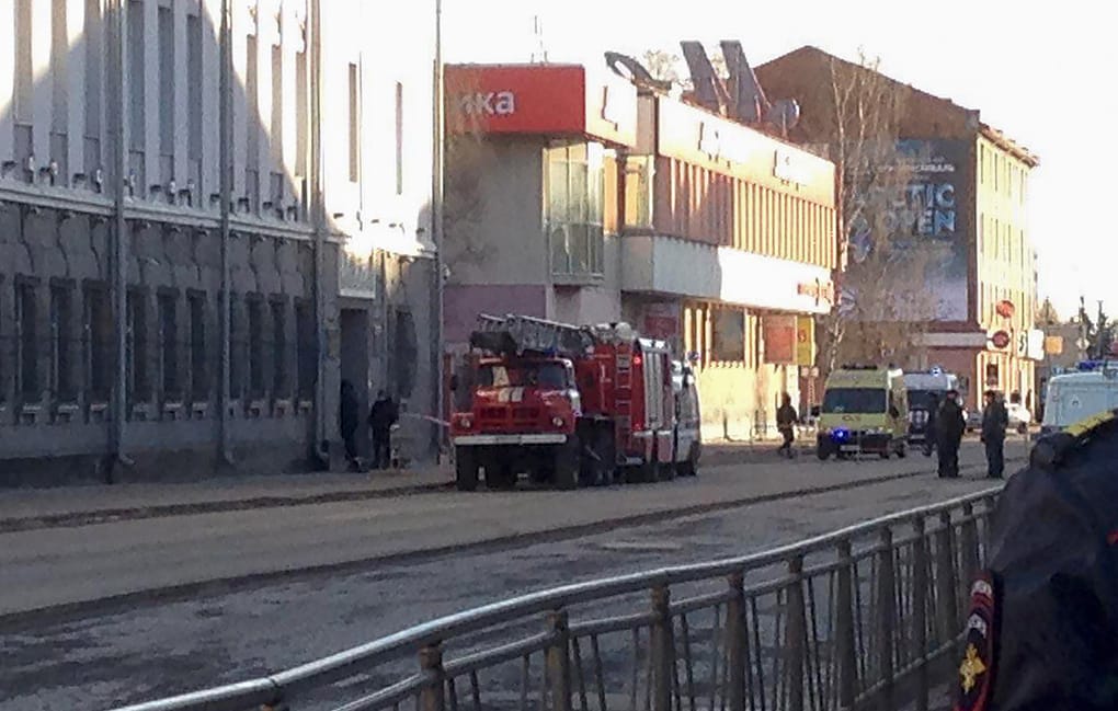 Теракт в России: 17-летний подросток подорвал здание ФСБ в Архангельске