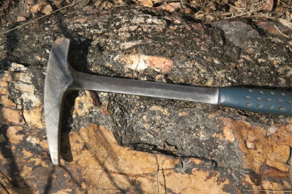 Женис Касымбек: «В Казахстане на геологоразведку требуется ежегодно около 20 млрд тенге»