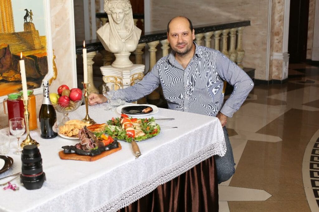 Бизнес к празднику готов: предновогодние дни – уникальная возможность заработать и потратить деньги