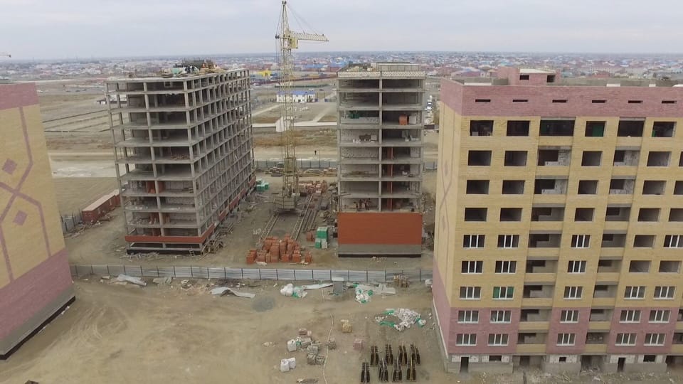 Власти Атырауской области выделяют деньги на строительство домов, чтобы реанимировать программу «7-20-25»