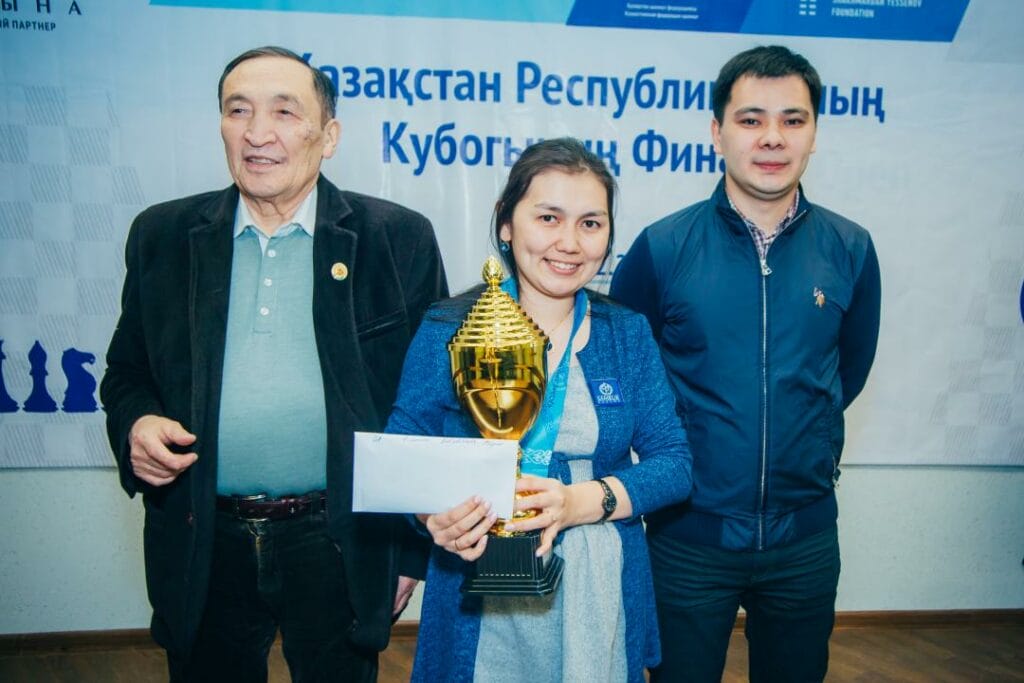Мадина Давлетбаева и Дмитрий Хегай стали победителями финала Кубка РК по классическим шахматам