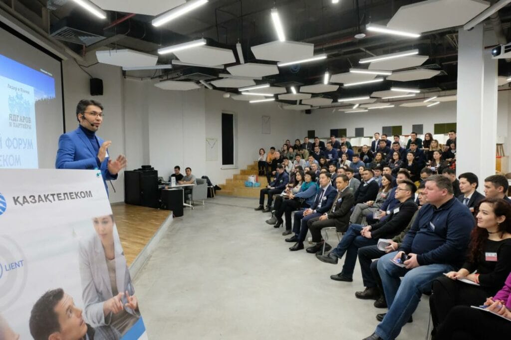 «Казахтелеком» открывает дорогу молодым
