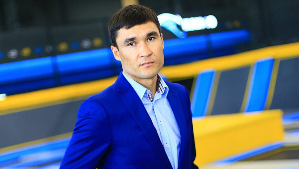 Серик Сапиев досрочно прекратил полномочия депутата