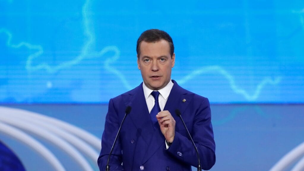 Медведев: «Мы стимулируем спрос на цифровизацию»