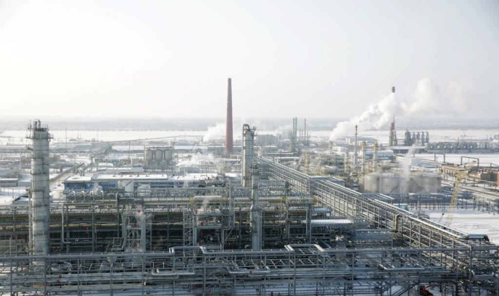 Павлодарский нефтехимический завод оштрафуют из-за нарушений промышленной безопасности