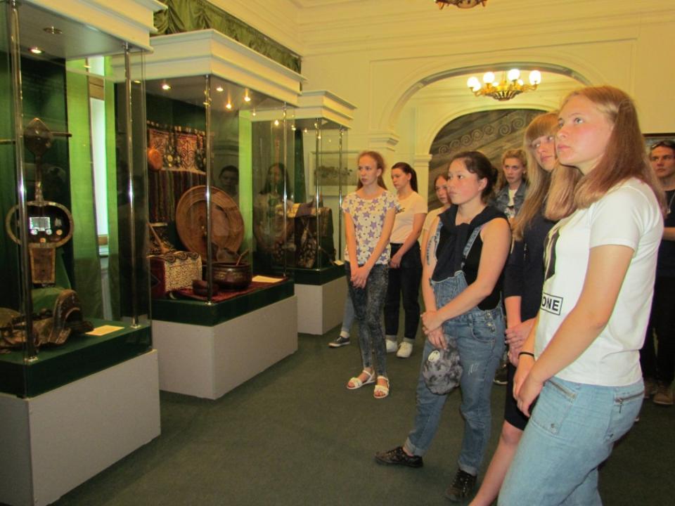 Туроператор: «Главное в организации экскурсии для школьников – безопасность и интересный рассказ»