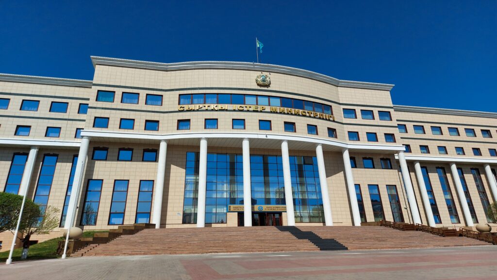 Глава МИД РК сделал заявление по ситуации между Россией и Украиной
