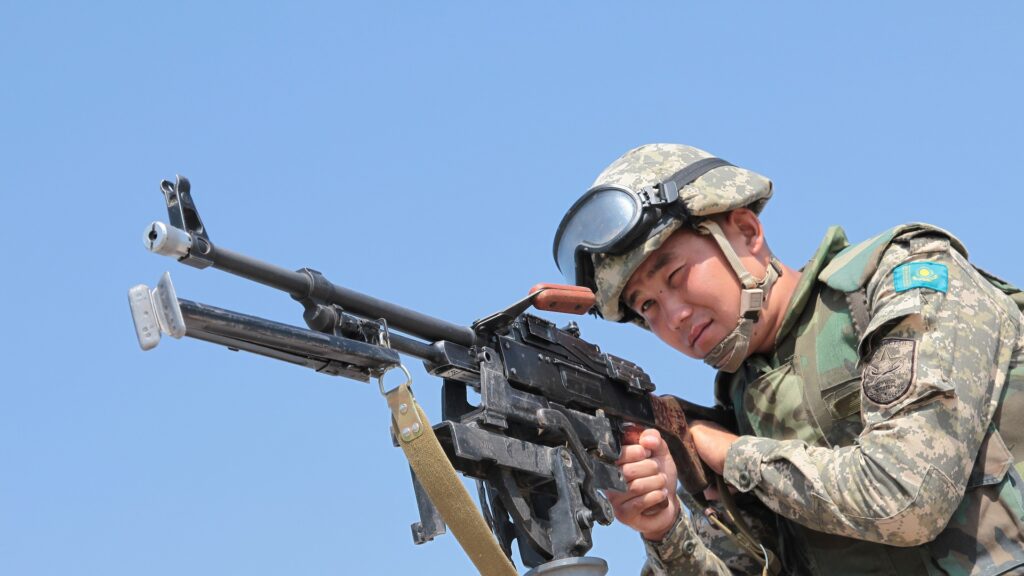 Government wants military personnel to serve longer in Kazakhstan