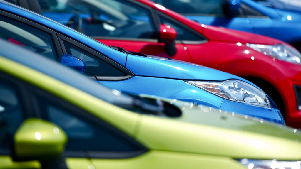 Russian import of cars to Uzbekistan drops twofold