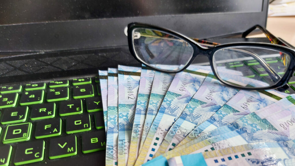 Ерлан Мукашев предложил снизить ставку и провести деноминацию