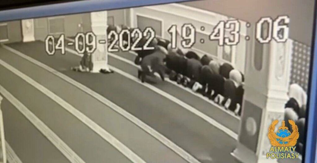 Алматыда мешітте ұрлық жасаған күдікті ұсталды