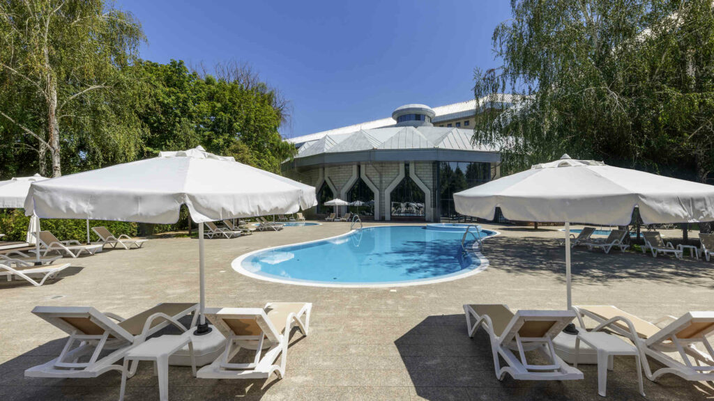 https://all.accor.com/B967