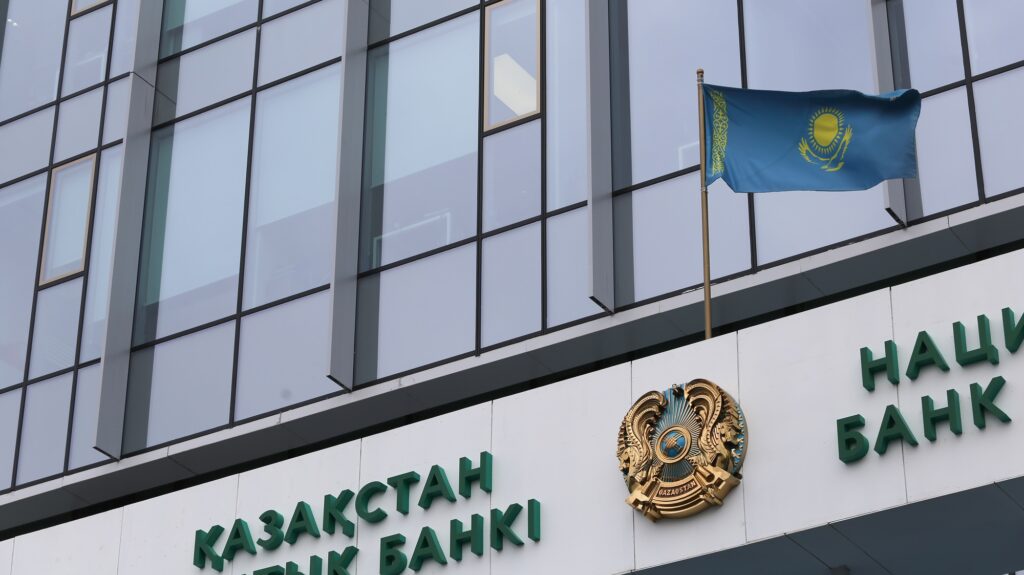 Депутат выразил сомнения в независимости политики Нацбанка