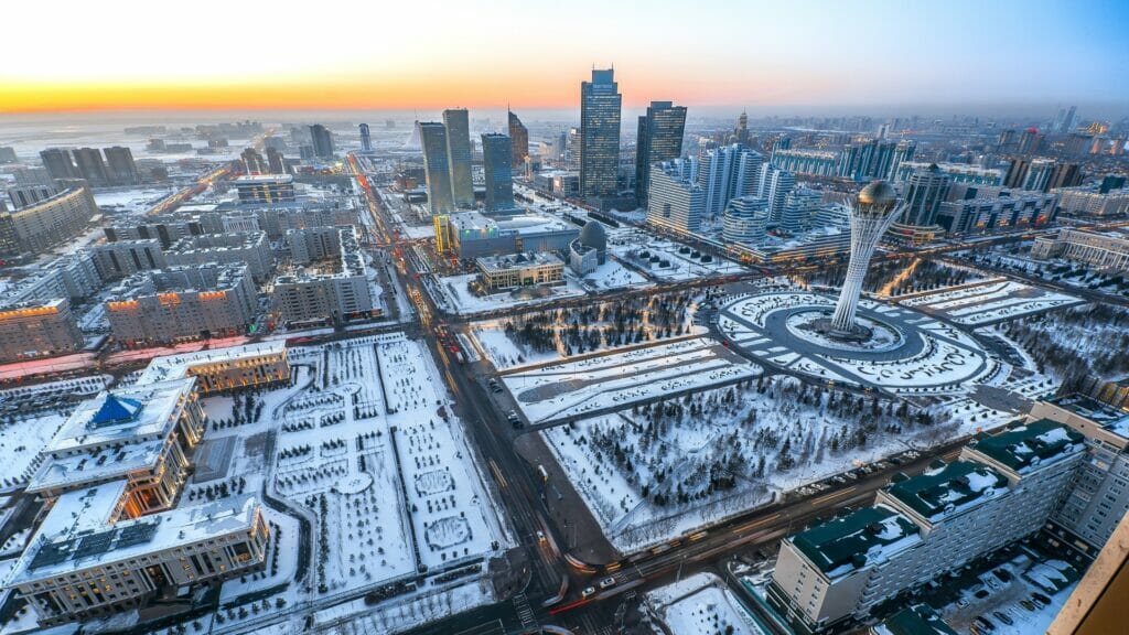 Что будет с ВВП, инфляцией и долларом в Казахстане в 2023 году