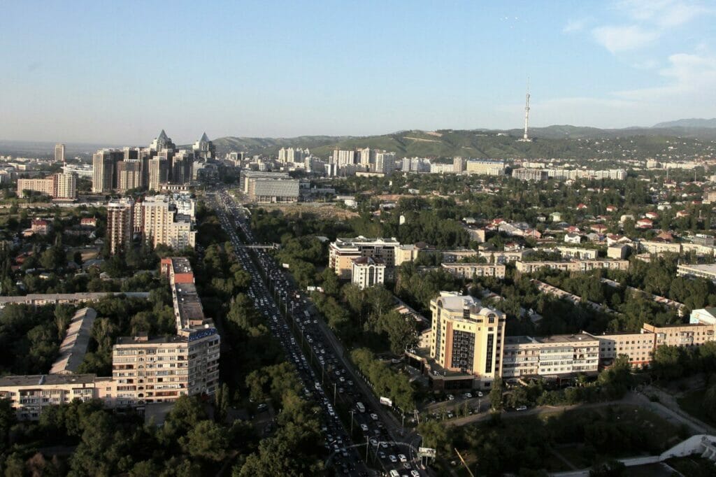 Один из центральных проспектов Алматы станет длиннее до конца года