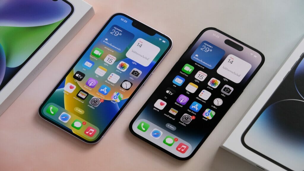Последние модели iPhone начали продавать в Китае с дисконтом в $100