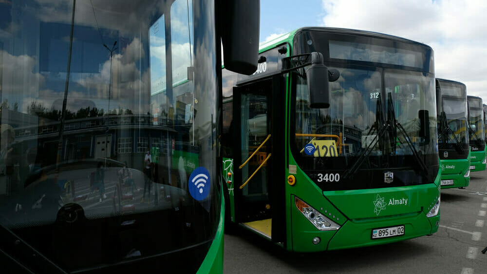 Правительство хочет отказаться от государственных автобусных парков