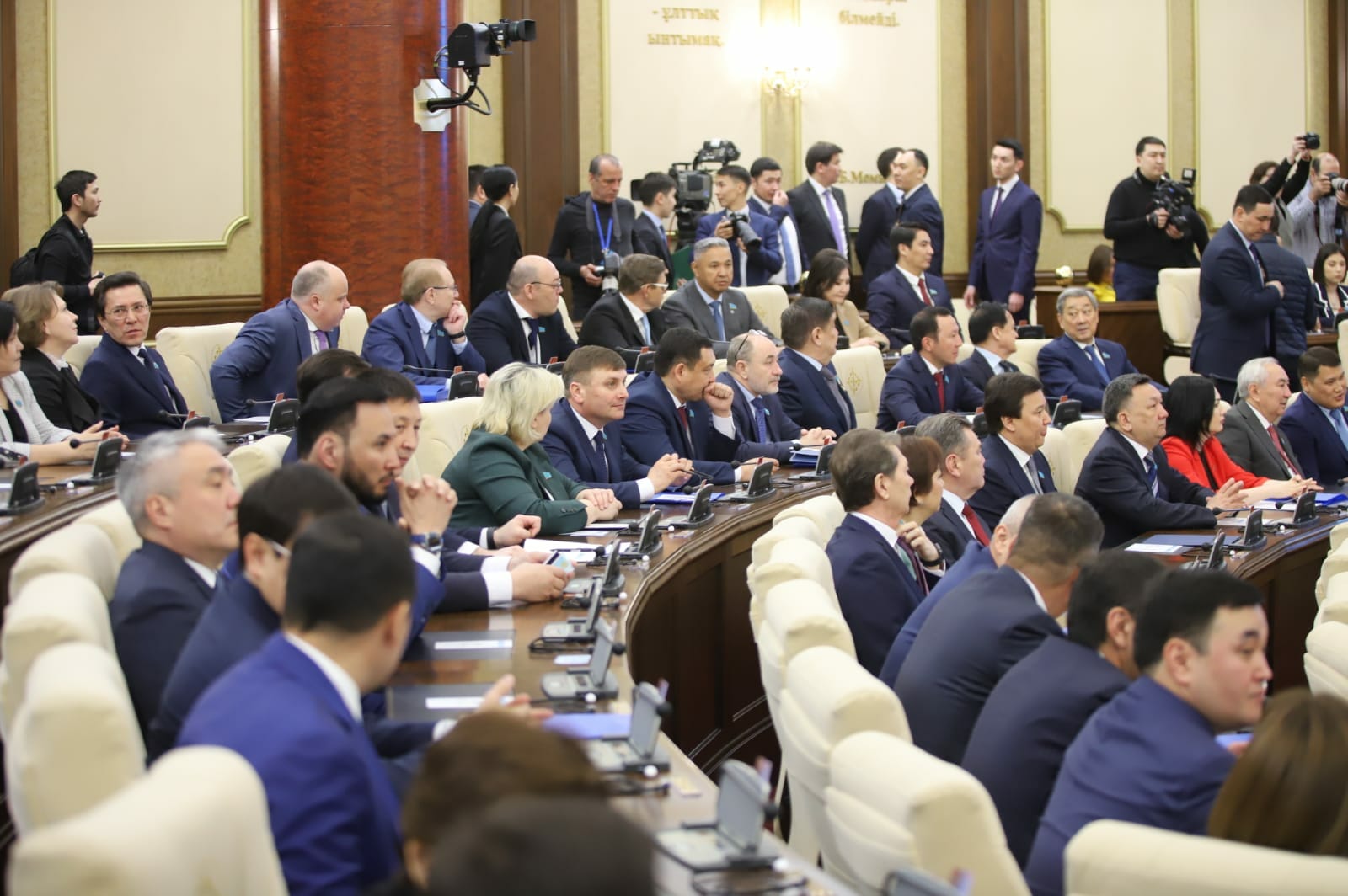 новые депутаты мажилиса Казахстана
