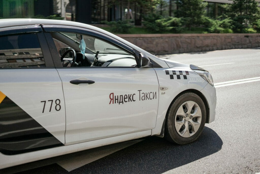 В Казахстане и России сообщают о массовом сбое в работе «Яндекс.Такси»