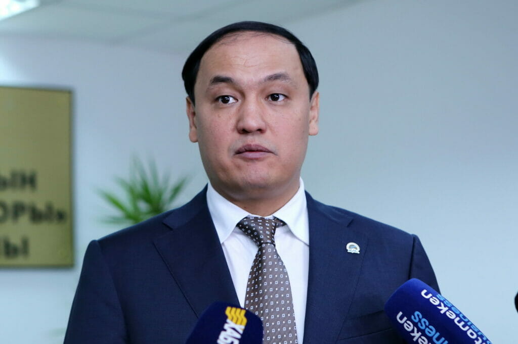 Глава МСХ: «Если бы мы не работали, вы бы покупали лук по 500 тенге»