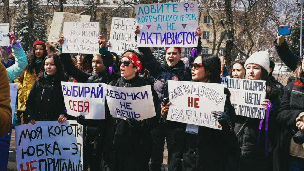 Власти Астаны согласовали митинг женщинам в преддверии 8 Марта