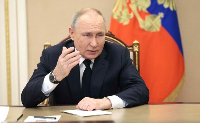 Путин Украинаға алдын ала шартсыз келіссөздерді қайта бастауды ұсынды