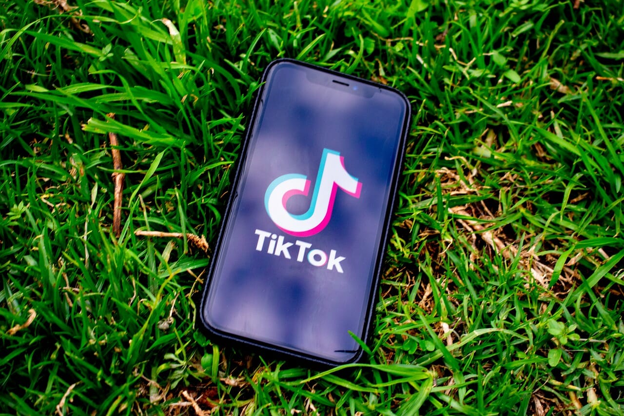 tiktok, chile, smartphones