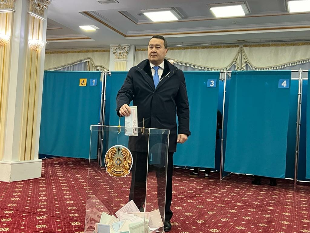 Смаилов высказался о грядущей отставке правительства Казахстана