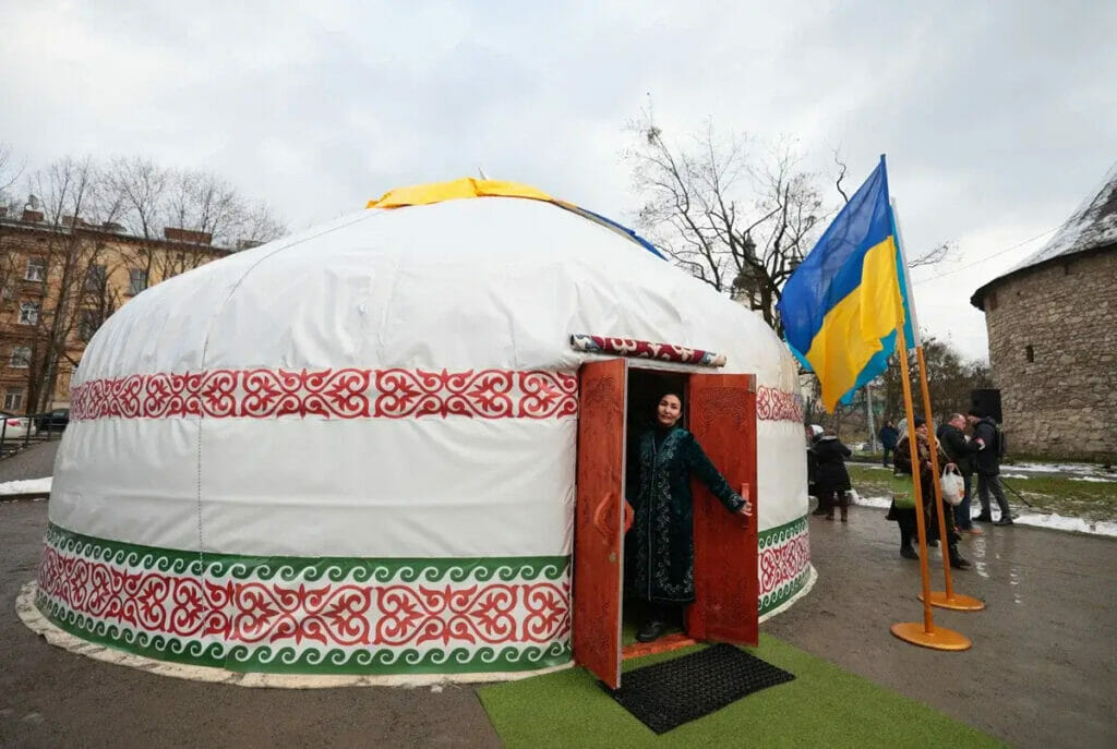 Замглавы МИД Казахстана про конфликт в Украине: не время решать разногласия путем войны