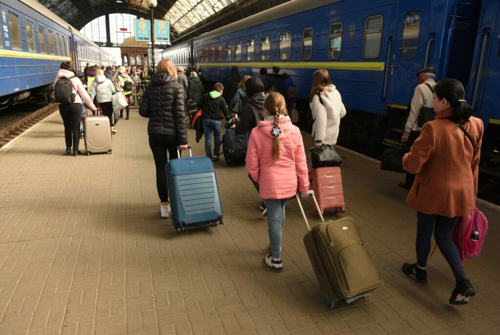 В Алматы фиксируют 2,5-кратный рост прибывших иностранцев