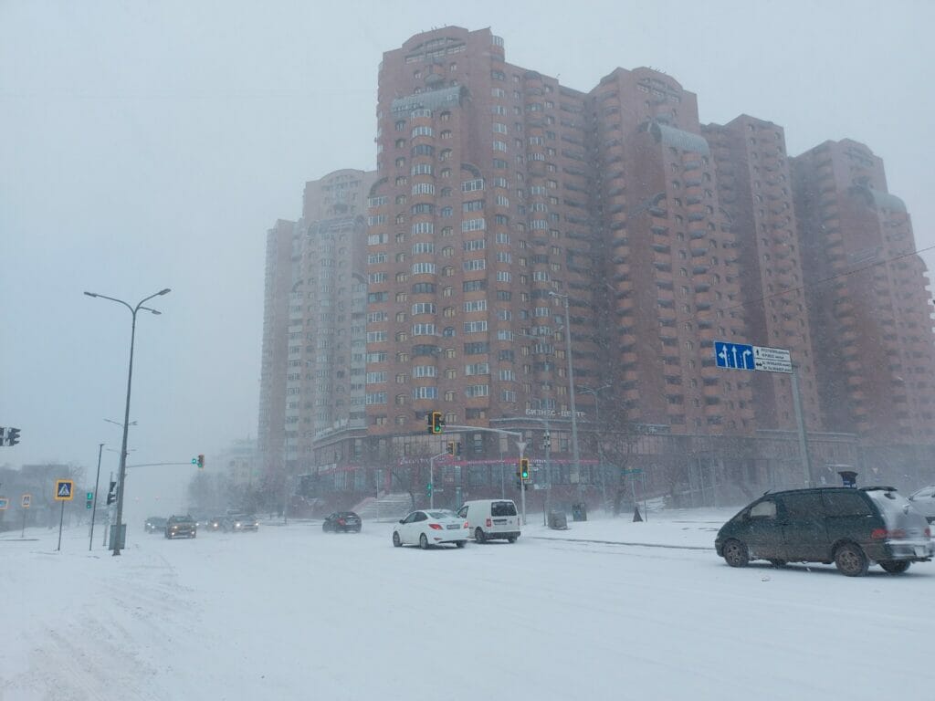 Зима вернулась в Казахстан в апреле