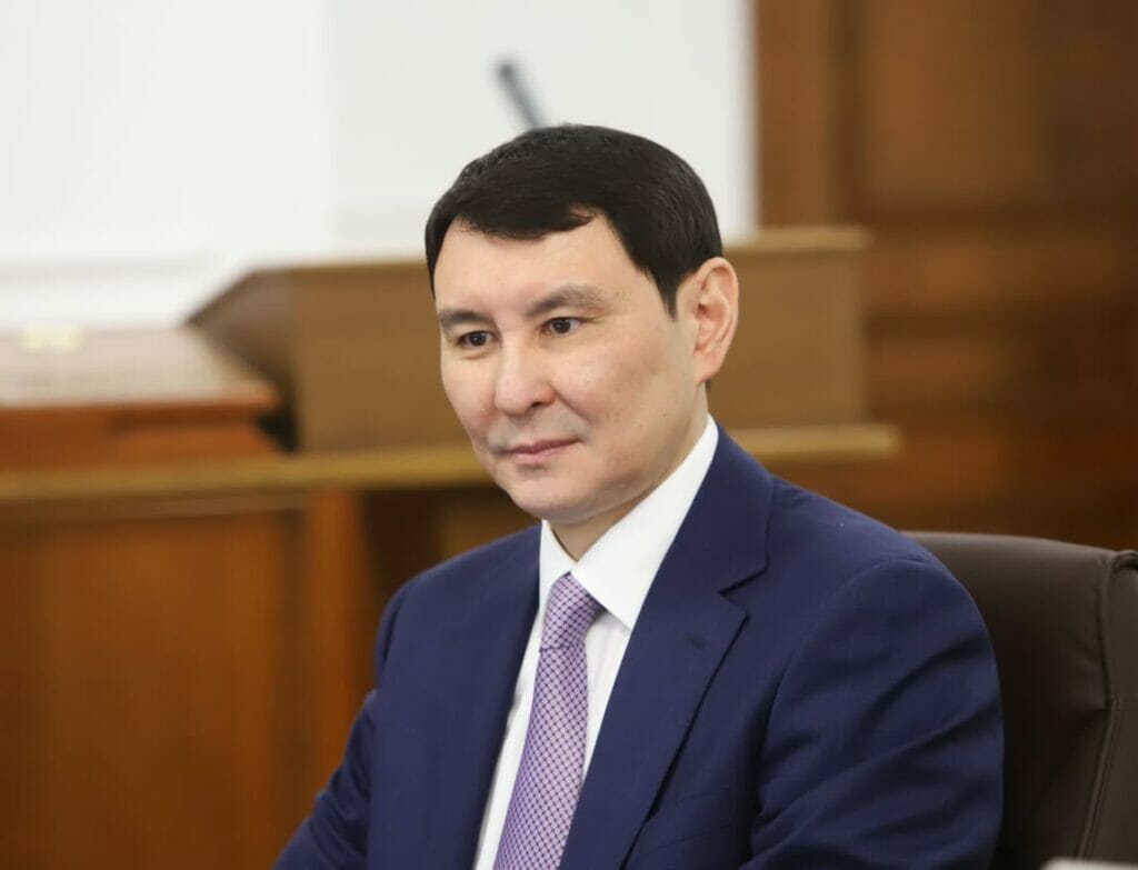 Глава Минфина Ерулан Жамаубаев