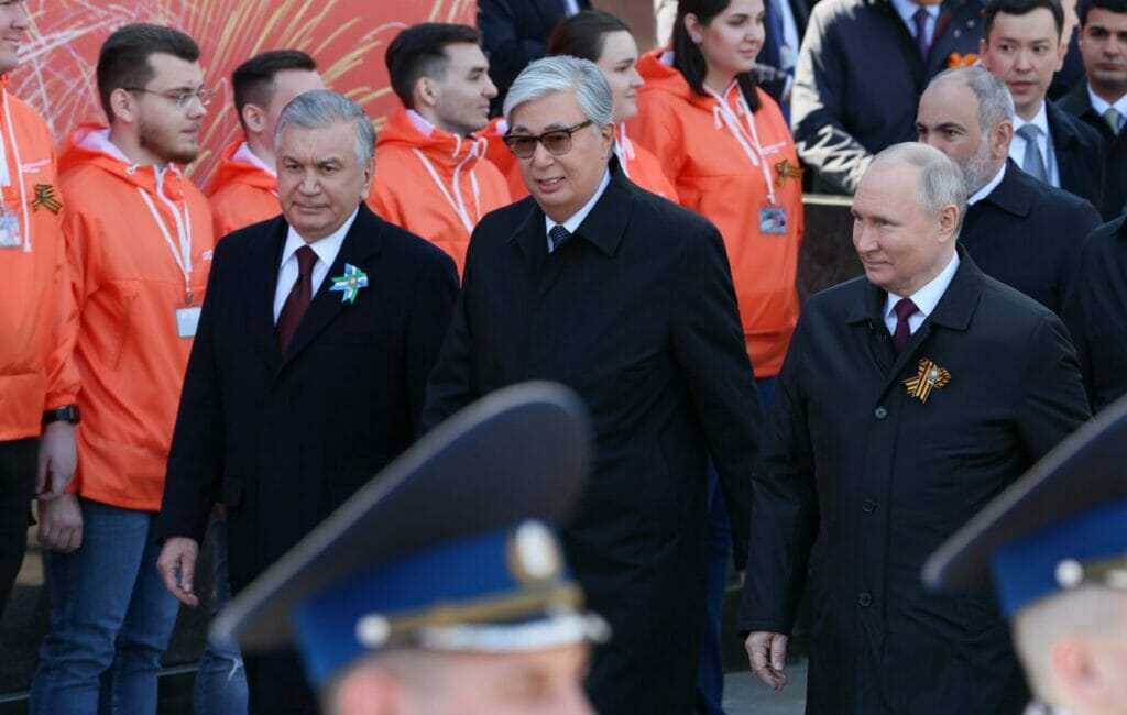 Қазақстан Президенті Мәскеудегі Қызыл алаңда өткен әскери парадқа қатысты