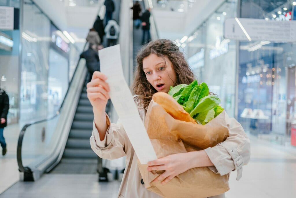 В Казахстане увеличились цены на социально значимые продукты на 10,6% за год