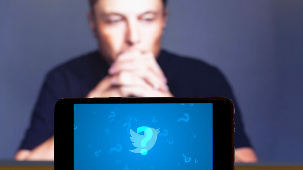 Илон Маск сообщил о смене названия и логотипа Twitter: буква X вместо синей птички