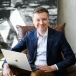 Александр Старостин