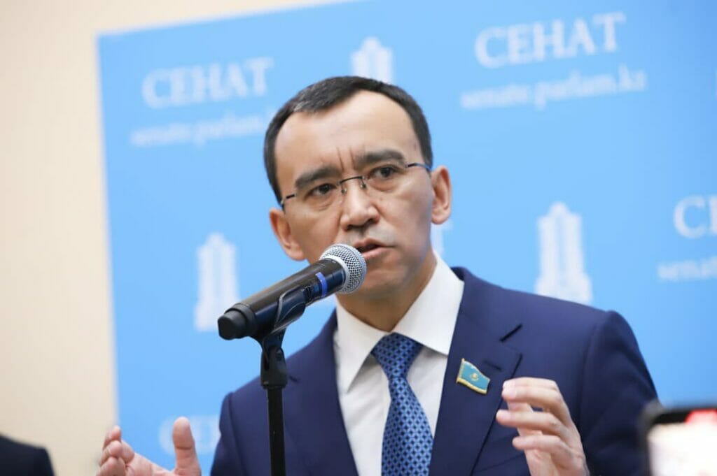 Why Kazakhstan does not choose sides in international conflicts, Ashimbaev explained