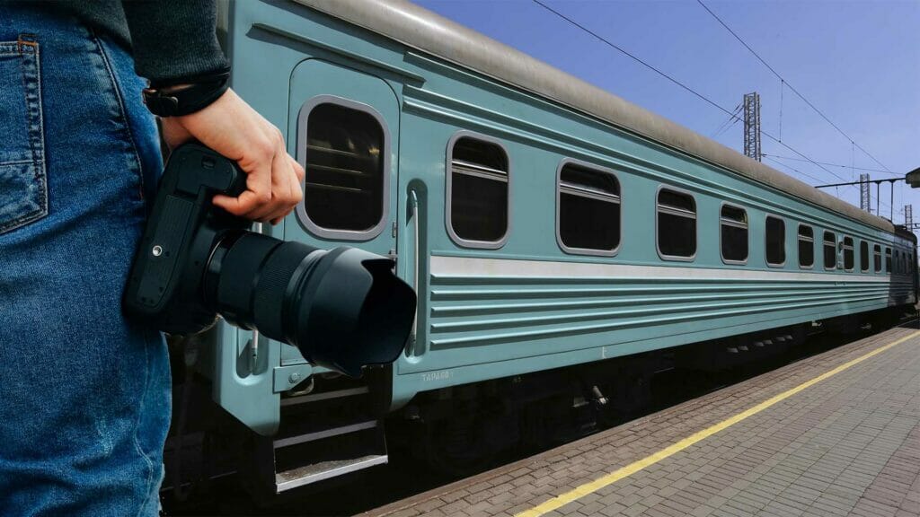 В Казахстане отменили запрет на фотосъемку нарушений на ж/д транспорте