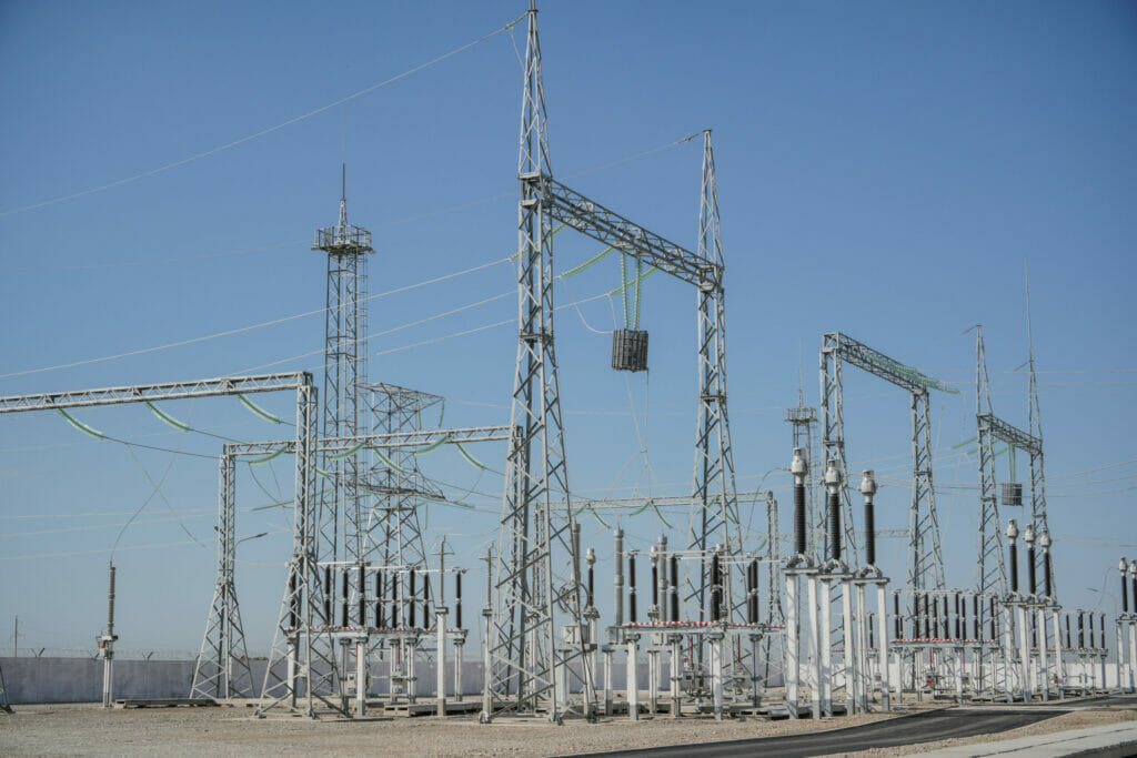 KEGOC Батыс аймақта салынып жатқан 220 кВ транзиттің екі учаскесінде құрылыс-монтаждау жұмыстарын аяқтады