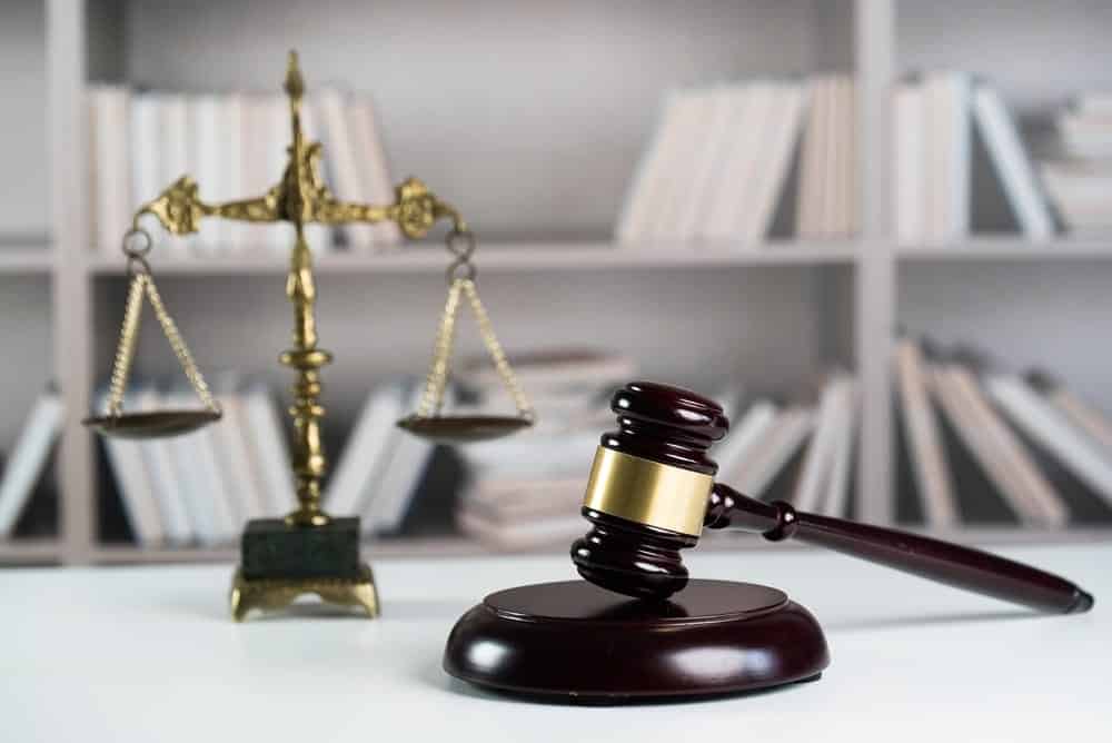 «ӨКМ» операторы» бұрынғы құрылтайшысы мүлкіне салынған тыйымды алып тастауды сұрады