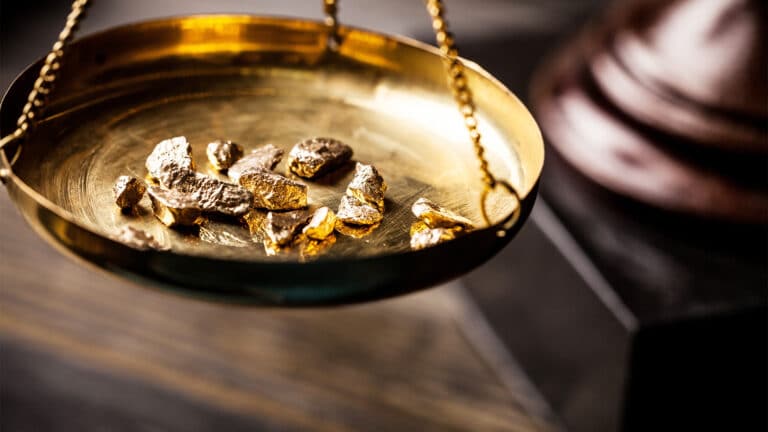 В Казахстане нелегально добывают около 25 тонн золота в год