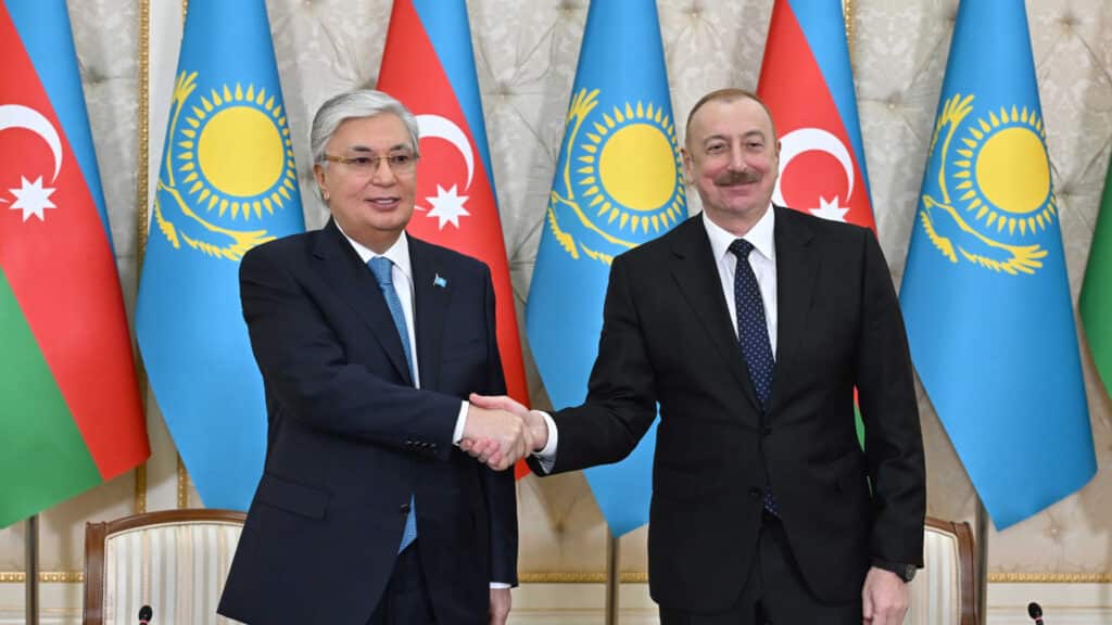 Казахстан и Азербайджан создадут инвестфонд на базе МФЦА