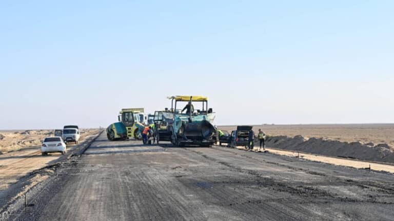 Правительство РК увеличило стоимость ремонта дороги «Жезказган—Кызылорда». Цены подрядчиков превысили план на 105%