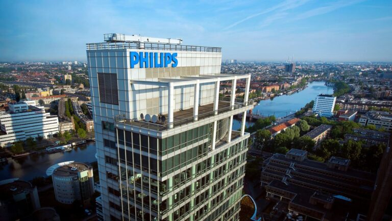 Акции Philips обновили максимум за два года после урегулирования иска в США