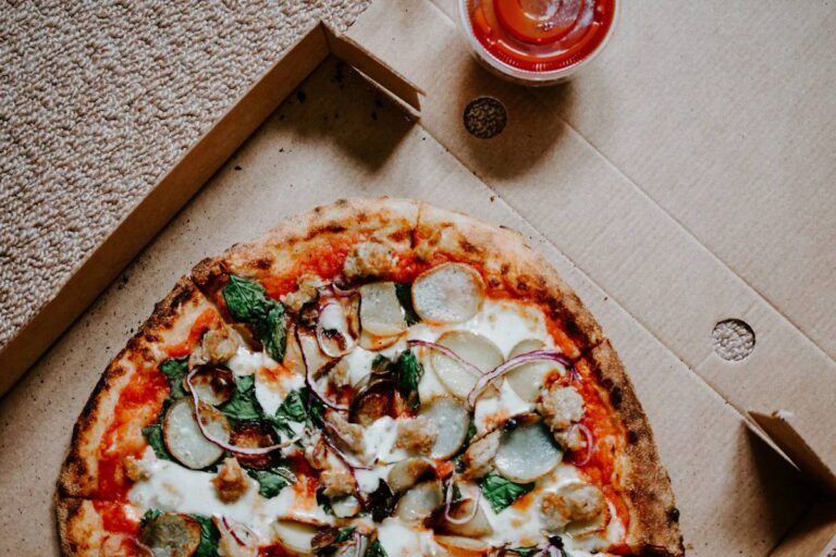 Акции Domino’s Pizza выросли до максимума за два года после сильной отчетности