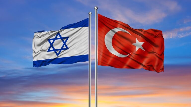 Турция прекращает всю торговлю с Израилем